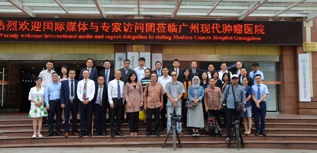 International Media and Medical Expert Representatives visited St. Stamford Modern Cancer Hospital Guangzhou