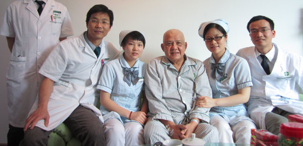 lung cancer, lung cancer treatment, minimally invasive therapy, St. Stamford Modern Cancer Hospital Guangzhou, interventional therapy, cryotherapy, natural therapy, particle implantation, minimally invasive targeted therapy and combination of traditional Chinese medicine (TCM) & Western medicine